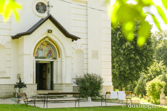 Mănăstirea Miclăușeni