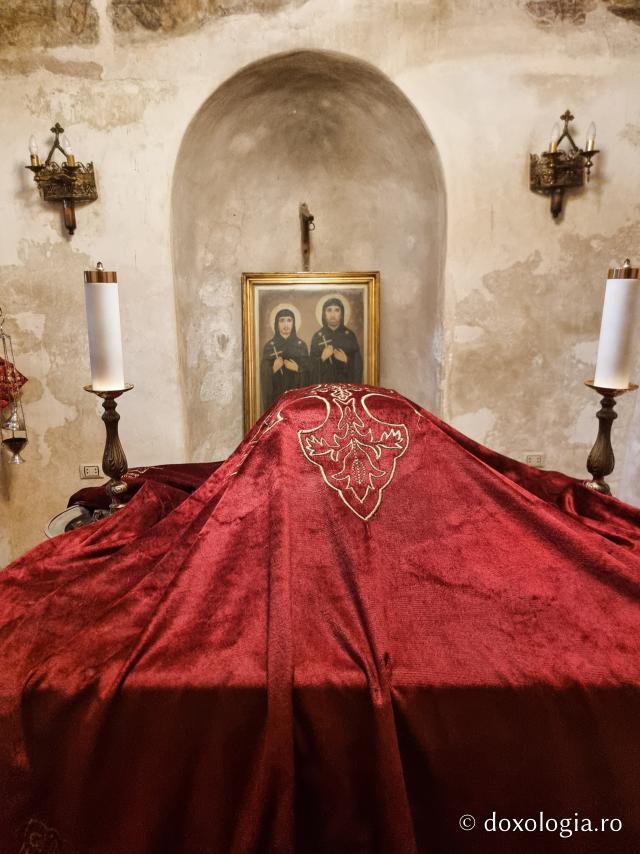 Mănăstirea El Paramous, oaza de liniște din Deșertul Nitriei