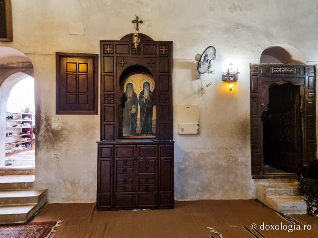 Mănăstirea El Paramous, oaza de liniște din Deșertul Nitriei