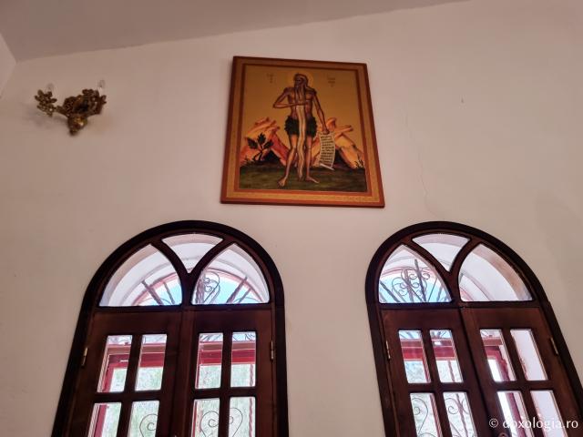 Clipe de rugăciune în Paraclisul Sfântului Paisie Aghioritul de la Mănăstirea Faran din Sinai / Foto: Magda Buftea Clipe de rugăciune în Paraclisul Sfântului Paisie Aghioritul de la Mănăstirea Faran din Sinai