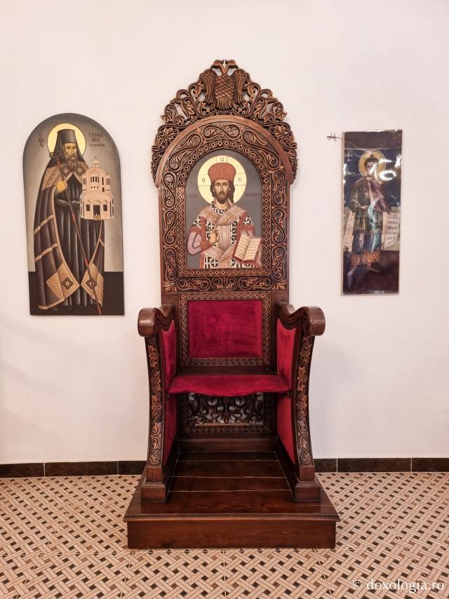 Clipe de rugăciune în Paraclisul Sfântului Paisie Aghioritul de la Mănăstirea Faran din Sinai / Foto: Magda Buftea Clipe de rugăciune în Paraclisul Sfântului Paisie Aghioritul de la Mănăstirea Faran din Sinai