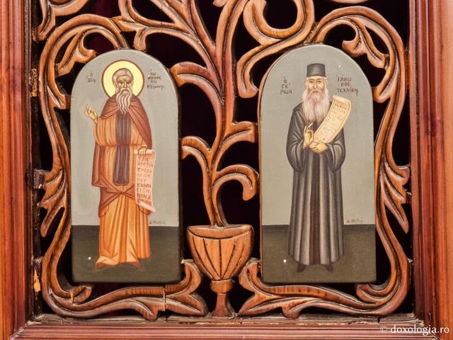 Clipe de rugăciune în Paraclisul Sfântului Paisie Aghioritul de la Mănăstirea Faran din Sinai / Foto: Magda Buftea Clipe de rugăciune în Paraclisul Sfântului Paisie Aghioritul de la Mănăstirea Faran din Sinai