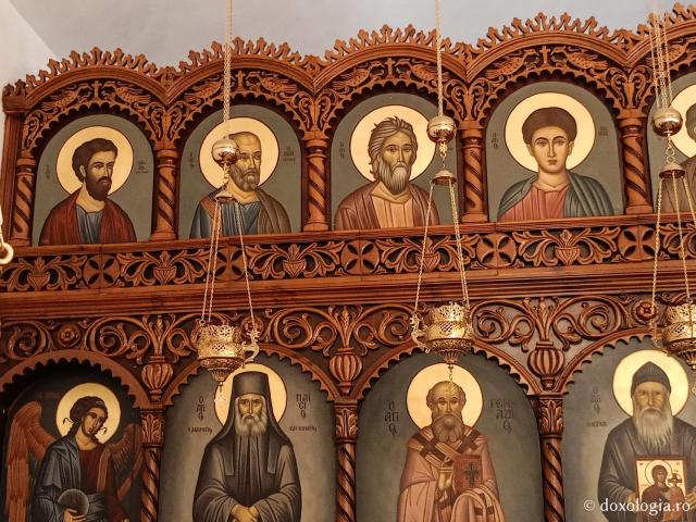 Clipe de rugăciune în Paraclisul Sfântului Paisie Aghioritul de la Mănăstirea Faran din Sinai