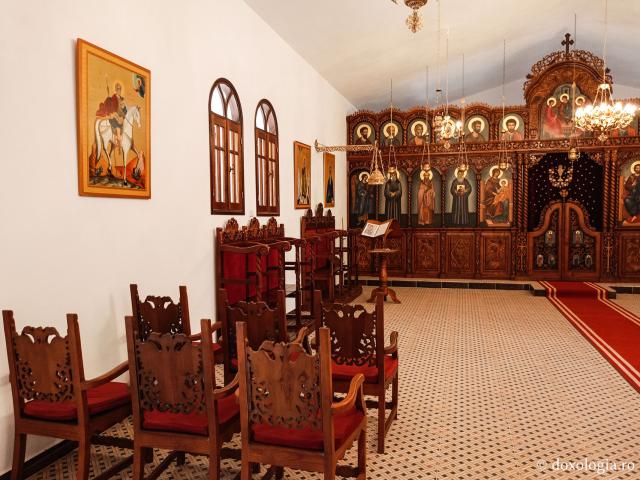 Clipe de rugăciune în Paraclisul Sfântului Paisie Aghioritul de la Mănăstirea Faran din Sinai