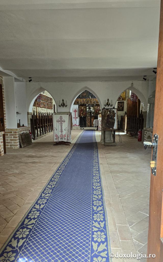 Biserica arhiepiscopală de la Mănăstirea Feleacu – lăcaș istoric ctitorit de Ștefan cel Mare și ocrotit de Sfânta Parascheva