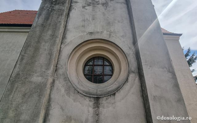 Biserica arhiepiscopală de la Mănăstirea Feleacu – lăcaș istoric ctitorit de Ștefan cel Mare și ocrotit de Sfânta Parascheva