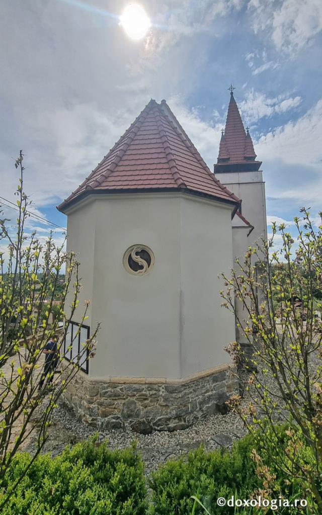 Biserica arhiepiscopală de la Mănăstirea Feleacu – lăcaș istoric ctitorit de Ștefan cel Mare și ocrotit de Sfânta Parascheva