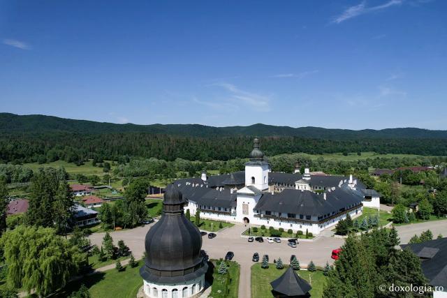 Mănăstirea Neamț, una dintre cele mai vechi mănăstiri din Moldova (imagini aeriene)