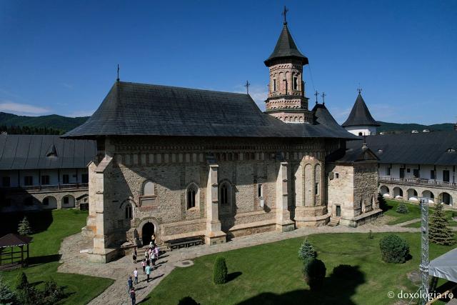 Mănăstirea Neamț, una dintre cele mai vechi mănăstiri din Moldova (imagini aeriene) / Foto: Ștefan Chircă Mănăstirea Neamț, una dintre cele mai vechi mănăstiri din Moldova (imagini aeriene)