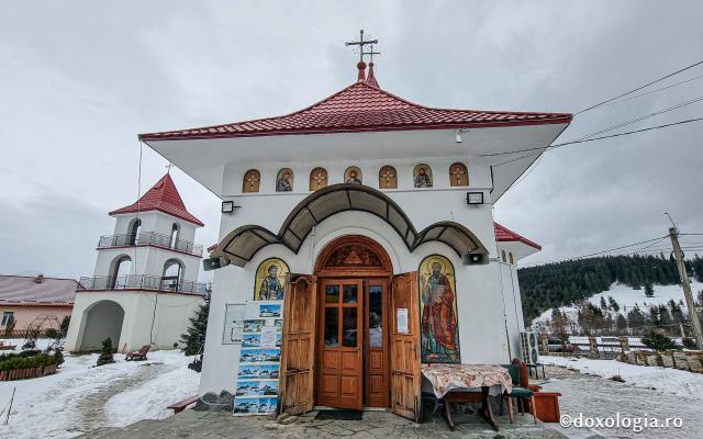 Mănăstirea Podu Coșnei – așezământ închinat Sfinților Apostoli Petru și Pavel de pe Valea Dornei