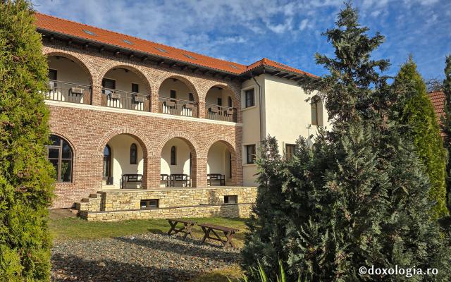 Mănăstirea „Sfânta Elisabeta” – așezământ monahal în inima Clujului
