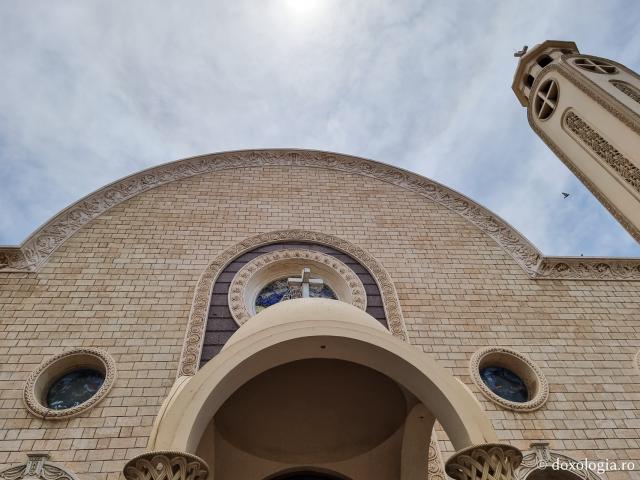 În vizită la Sfântul Mare Mucenic Mina – mănăstirea închinată mucenicului din Egipt / Foto: Magda Buftea În vizită la Sfântul Mare Mucenic Mina – mănăstirea închinată mucenicului din Egipt