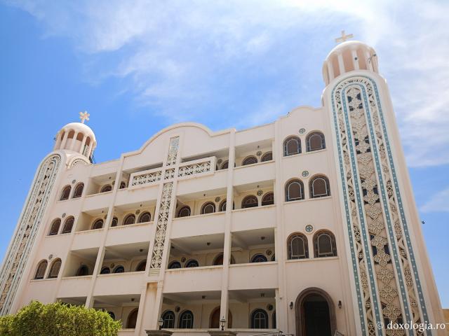 În vizită la Sfântul Mare Mucenic Mina – mănăstirea închinată mucenicului din Egipt