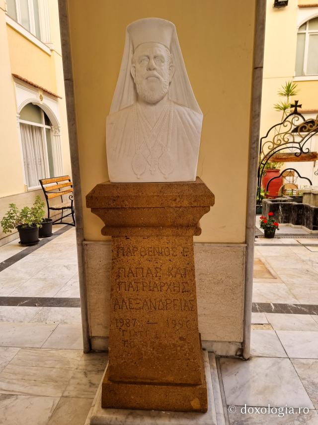 Pași de pelerin la biserica Mănăstirii „Sfântul Sava cel Sfințit”, catedrală a Patriarhiei Ortodoxe a Alexandriei şi a întregii Africi / Foto: Magda Buftea Pași de pelerin la biserica Mănăstirii „Sfântul Sava cel Sfințit”, catedrală a Patriarhiei Ortodoxe a Alexandriei şi a întregii Africi