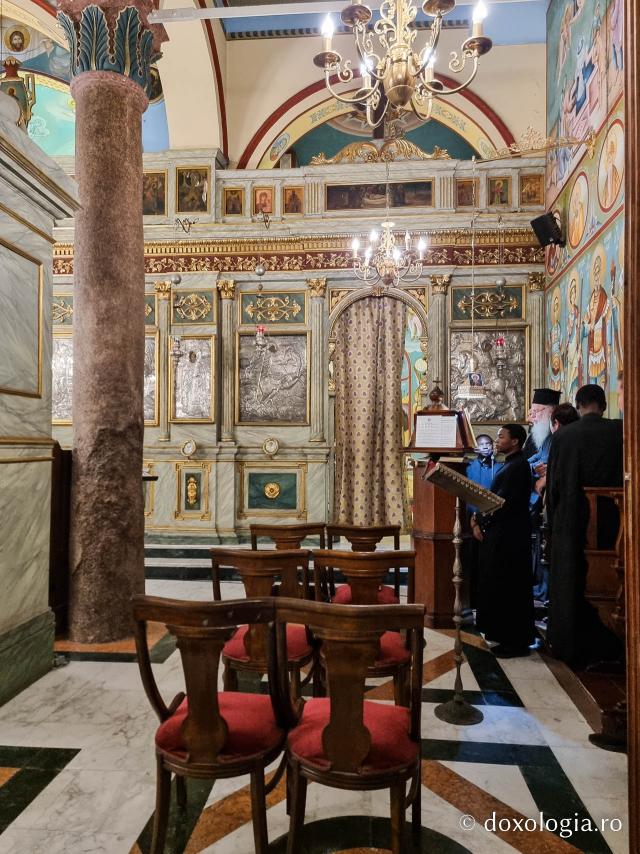 Pași de pelerin la biserica Mănăstirii „Sfântul Sava cel Sfințit”, catedrală a Patriarhiei Ortodoxe a Alexandriei şi a întregii Africi / Foto: Magda Buftea Pași de pelerin la biserica Mănăstirii „Sfântul Sava cel Sfințit”, catedrală a Patriarhiei Ortodoxe a Alexandriei şi a întregii Africi