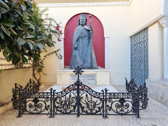Pași de pelerin la biserica Mănăstirii „Sfântul Sava cel Sfințit”, catedrală a Patriarhiei Ortodoxe a Alexandriei şi a întregii Africi / Foto: Magda Buftea Pași de pelerin la biserica Mănăstirii „Sfântul Sava cel Sfințit”, catedrală a Patriarhiei Ortodoxe a Alexandriei şi a întregii Africi