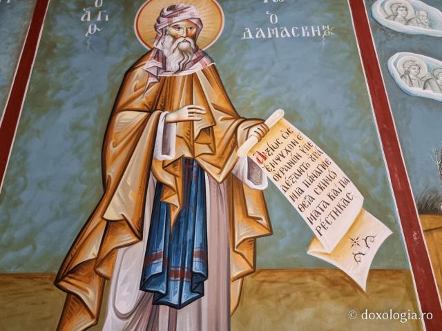 Pași de pelerin la biserica Mănăstirii „Sfântul Sava cel Sfințit”, catedrală a Patriarhiei Ortodoxe a Alexandriei şi a întregii Africi / Foto: Magda Buftea Pași de pelerin la biserica Mănăstirii „Sfântul Sava cel Sfințit”, catedrală a Patriarhiei Ortodoxe a Alexandriei şi a întregii Africi