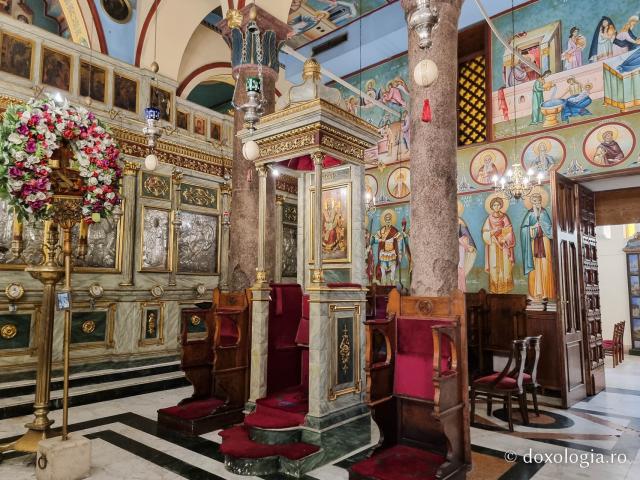 Pași de pelerin la biserica Mănăstirii „Sfântul Sava cel Sfințit”, catedrală a Patriarhiei Ortodoxe a Alexandriei şi a întregii Africi / Foto: Magda Buftea Pași de pelerin la biserica Mănăstirii „Sfântul Sava cel Sfințit”, catedrală a Patriarhiei Ortodoxe a Alexandriei şi a întregii Africi