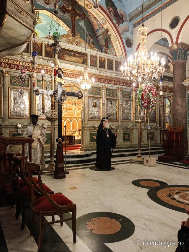 Pași de pelerin la biserica Mănăstirii „Sfântul Sava cel Sfințit”, catedrală a Patriarhiei Ortodoxe a Alexandriei şi a întregii Africi Pași de pelerin la biserica Mănăstirii „Sfântul Sava cel Sfințit”, catedrală a Patriarhiei Ortodoxe a Alexandriei şi a întregii Africi