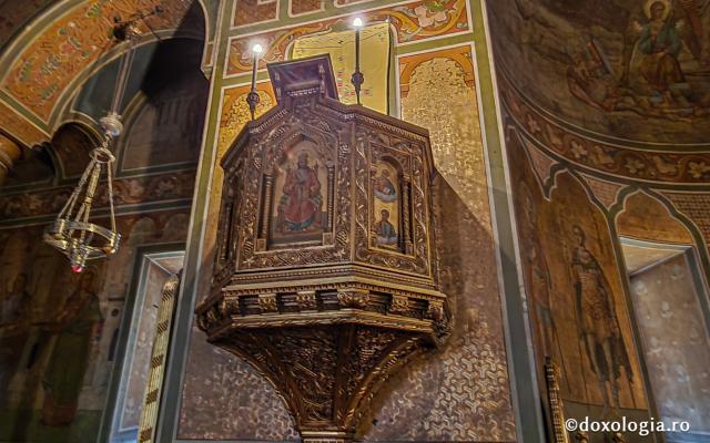 Biserica închinată Sfintei Treimi a Mănăstirii Sinaia