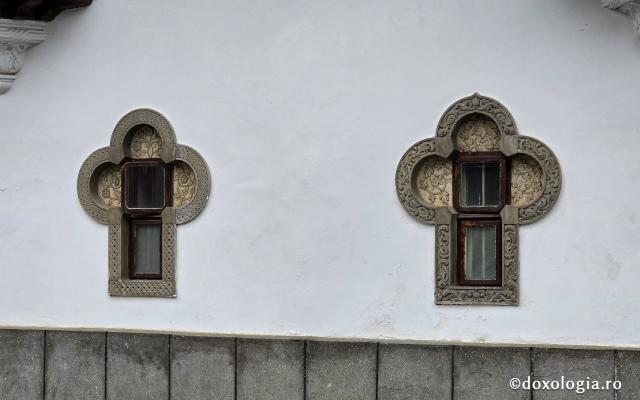 Biserica închinată Sfintei Treimi a Mănăstirii Sinaia