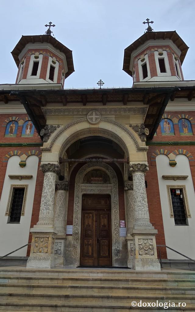 Biserica închinată Sfintei Treimi a Mănăstirii Sinaia