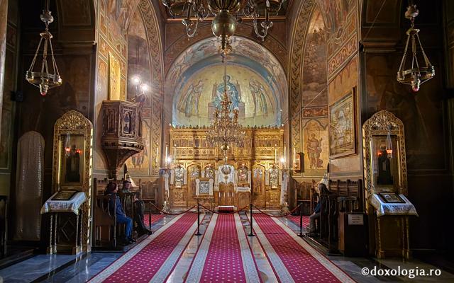 Biserica închinată Sfintei Treimi a Mănăstirii Sinaia