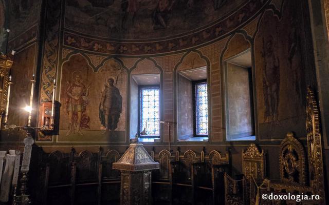 Biserica închinată Sfintei Treimi a Mănăstirii Sinaia