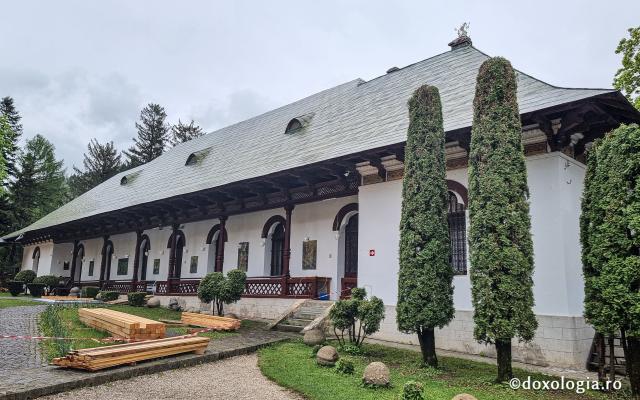 Biserica închinată Sfintei Treimi a Mănăstirii Sinaia