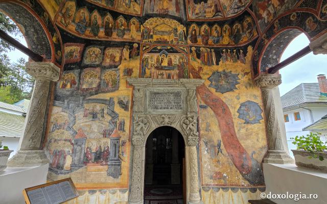 Biserica istorică „Adormirea Maicii Domnului” a Mănăstirii Sinaia