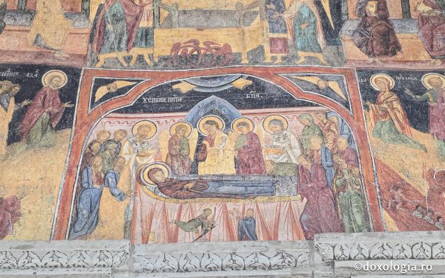 Biserica istorică „Adormirea Maicii Domnului” a Mănăstirii Sinaia