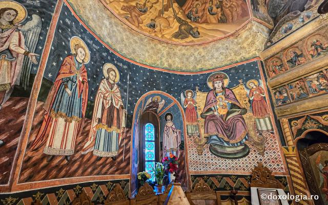 Biserica istorică „Adormirea Maicii Domnului” a Mănăstirii Sinaia