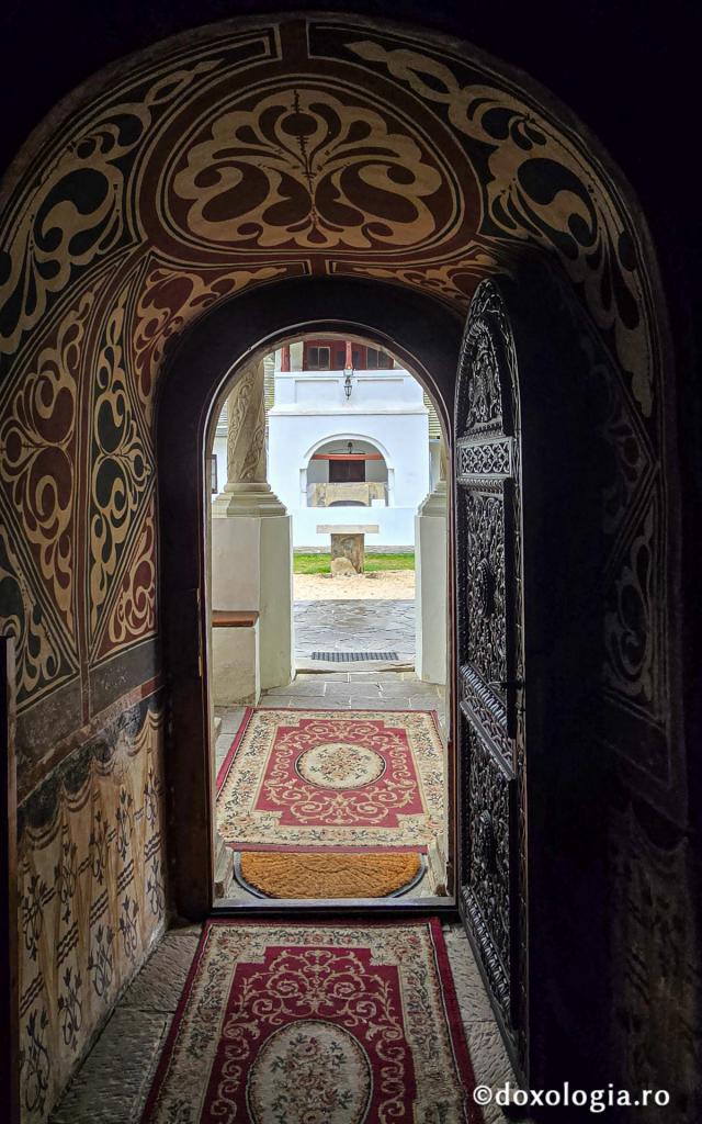 Biserica istorică „Adormirea Maicii Domnului” a Mănăstirii Sinaia