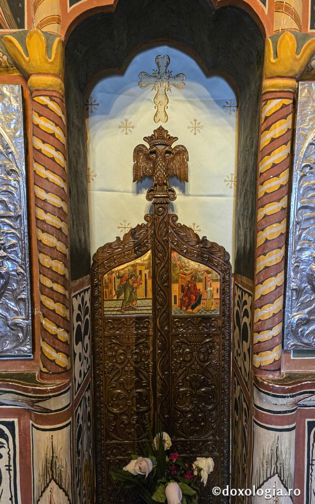 Biserica istorică „Adormirea Maicii Domnului” a Mănăstirii Sinaia