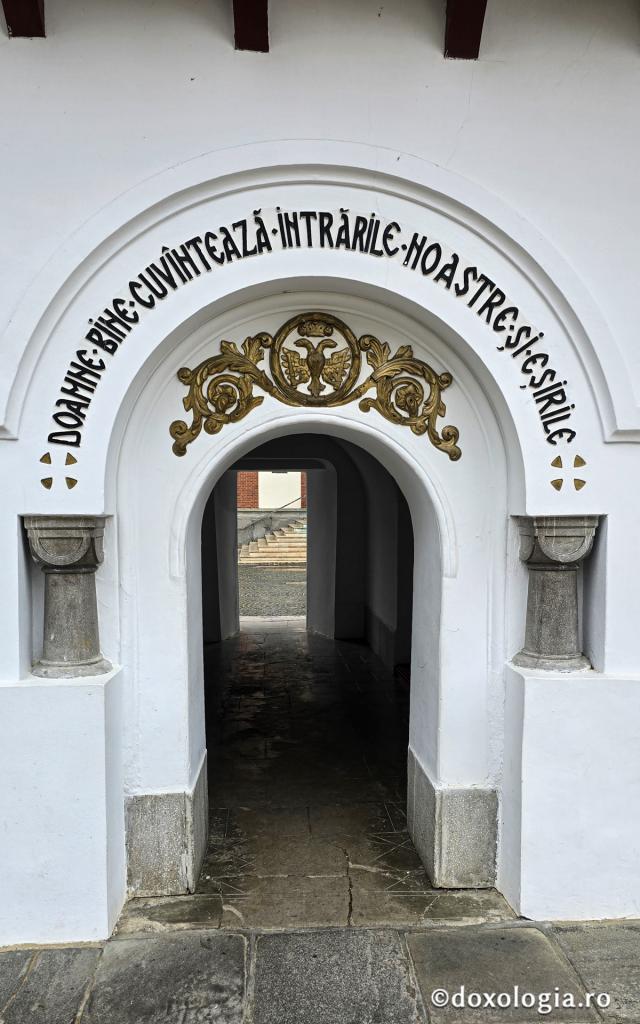 Biserica istorică „Adormirea Maicii Domnului” a Mănăstirii Sinaia
