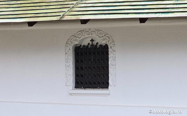 Biserica istorică „Adormirea Maicii Domnului” a Mănăstirii Sinaia