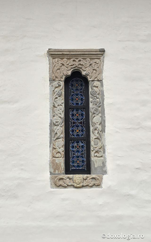Biserica istorică „Adormirea Maicii Domnului” a Mănăstirii Sinaia