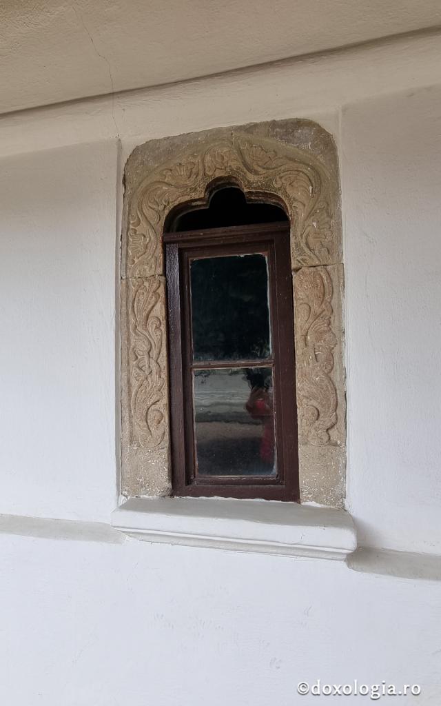 Biserica istorică „Adormirea Maicii Domnului” a Mănăstirii Sinaia