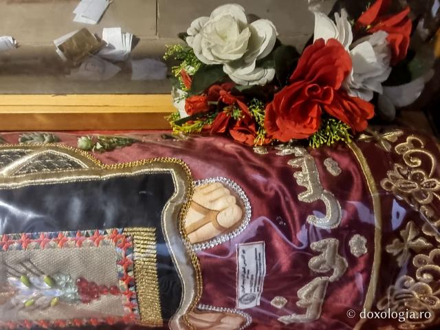 Închinare la moaștele Sfântului Cuvios Ioan Colov