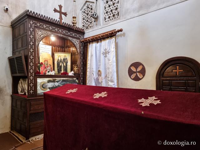 Moaștele Sfântului Cuvios Moise Etiopianul și ale Avvei Isidor, preotul de la Schit