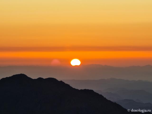 Urcând pe Muntele Sinai, pe urmele pașilor Sfântului Proroc Moise