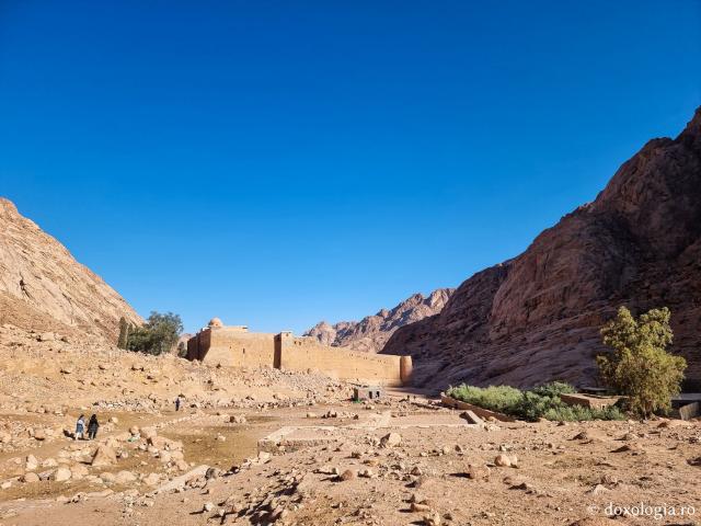 Urcând pe Muntele Sinai, pe urmele pașilor Sfântului Proroc Moise