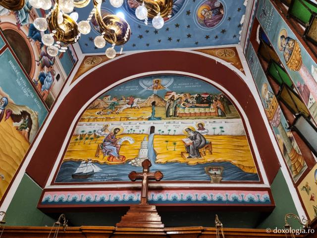 Clipe de rugăciune în Paraclisul Sfântului Ierarh Nectarie de la Patriarhia Alexandriei din Egipt / Foto: Magda Buftea Clipe de rugăciune în Paraclisul Sfântului Ierarh Nectarie de la Patriarhia Alexandriei din Egipt
