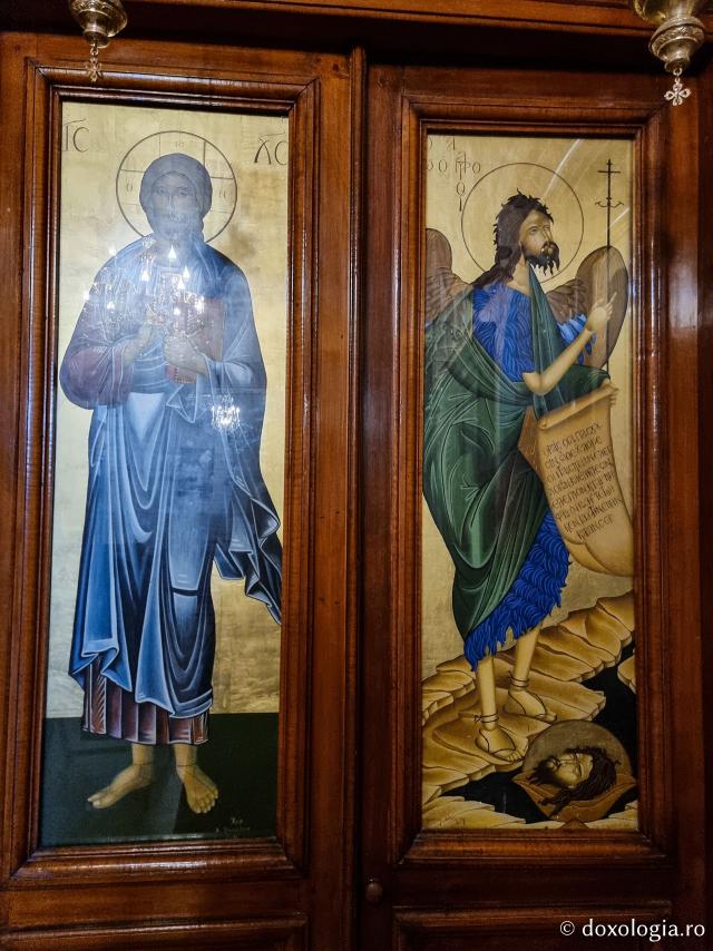 Clipe de rugăciune în Paraclisul Sfântului Ierarh Nectarie de la Patriarhia Alexandriei din Egipt / Foto: Magda Buftea Clipe de rugăciune în Paraclisul Sfântului Ierarh Nectarie de la Patriarhia Alexandriei din Egipt