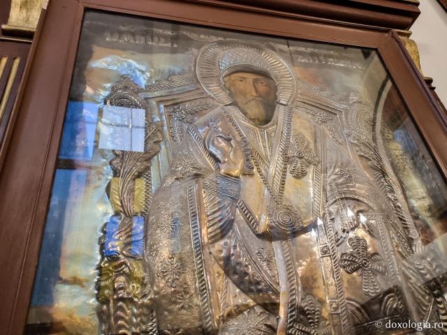 Clipe de rugăciune în Paraclisul Sfântului Ierarh Nectarie de la Patriarhia Alexandriei din Egipt / Foto: Magda Buftea Clipe de rugăciune în Paraclisul Sfântului Ierarh Nectarie de la Patriarhia Alexandriei din Egipt