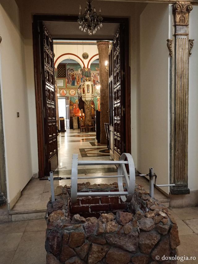Clipe de rugăciune în Paraclisul Sfântului Ierarh Nectarie de la Patriarhia Alexandriei din Egipt