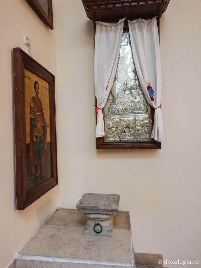 Clipe de rugăciune în Paraclisul Sfântului Ierarh Nectarie de la Patriarhia Alexandriei din Egipt
