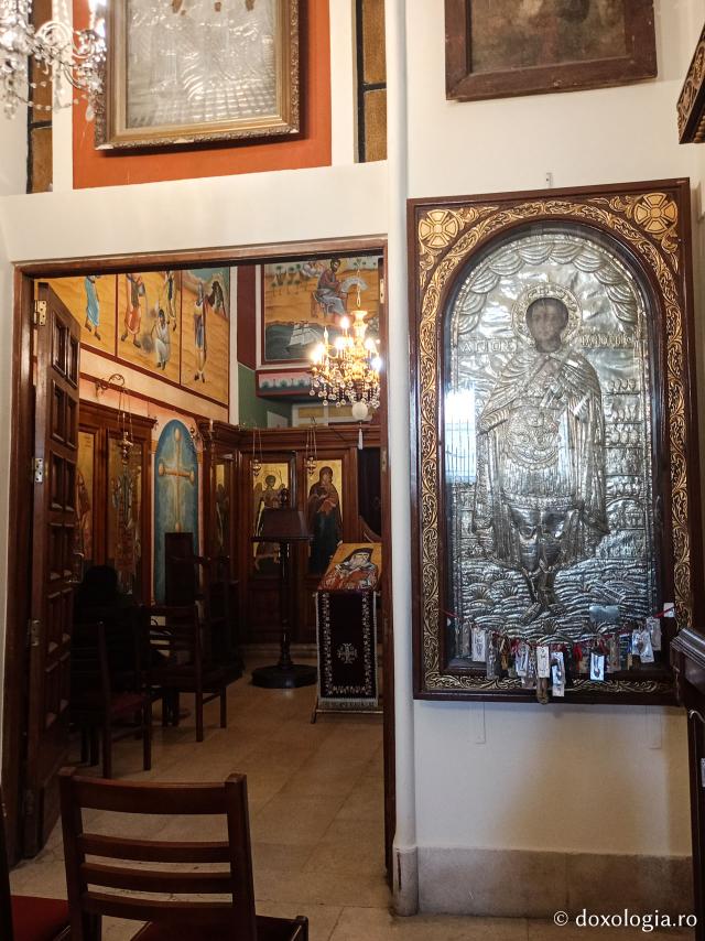 Clipe de rugăciune în Paraclisul Sfântului Ierarh Nectarie de la Patriarhia Alexandriei din Egipt