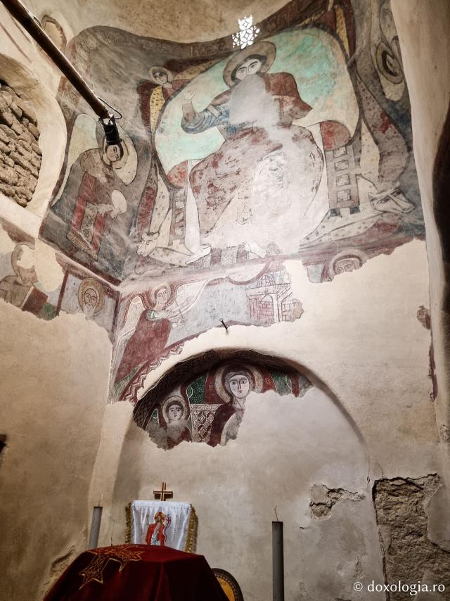 Peștera Sfântului Cuvios Pavel Tebeul ‒ locul de nevoință al primului pustnic din istoria creștinismului / Foto: Magda Buftea Peștera Sfântului Cuvios Pavel Tebeul ‒ locul de nevoință al primului pustnic din istoria creștinismului