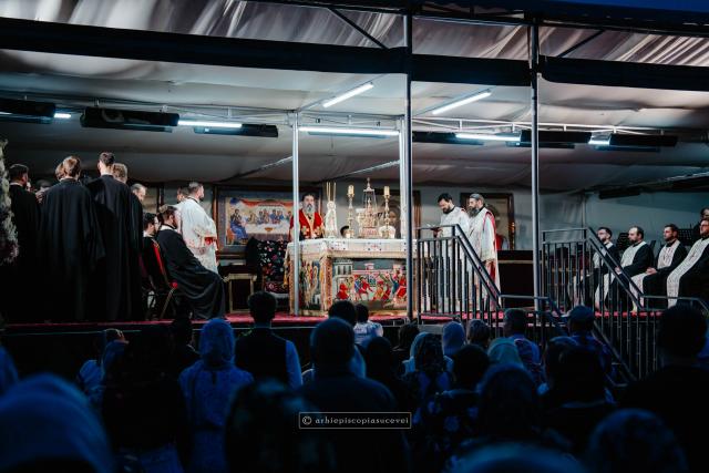 Slujbă de Priveghere a Sfântului Mare Mucenic Ioan cel Nou / Foto: Sebastian Lazăr - Arhiepiscopia Sucevei și Rădăuților Slujbă de Priveghere a Sfântului Mare Mucenic Ioan cel Nou